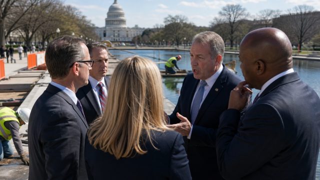 Reflecting Pool Repair Sparks Controversy Among Legislators